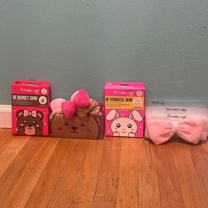 NWT the Crème Shop Mask and plush spa headband bundle (bear or bunny)